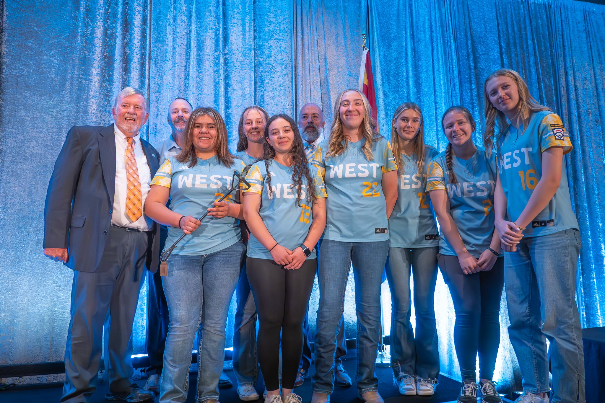 Mayor Ed Honea with the Marana Junior Softball All-Star team.