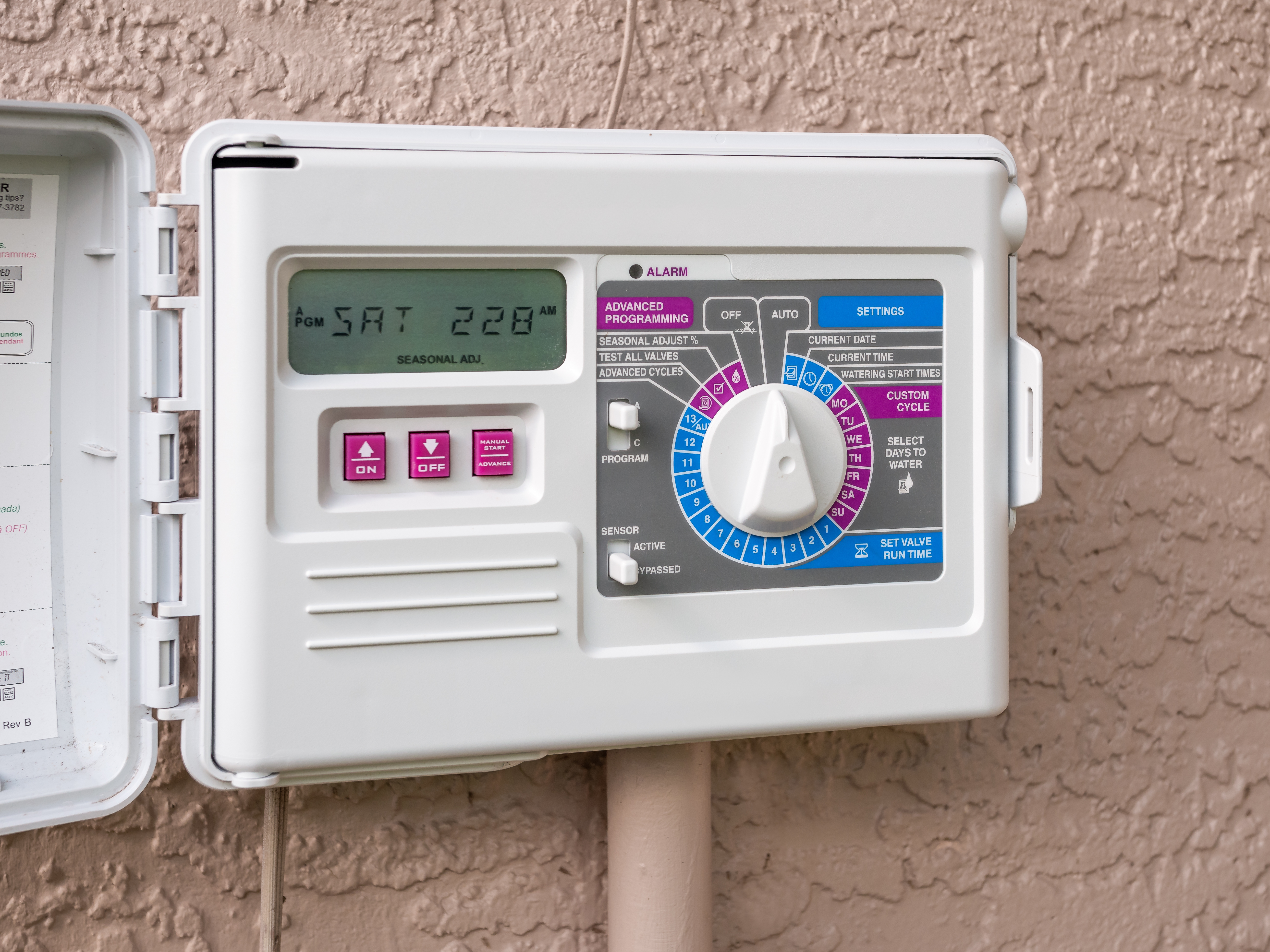 irrigation controller.AdobeStock_290118850.jpeg